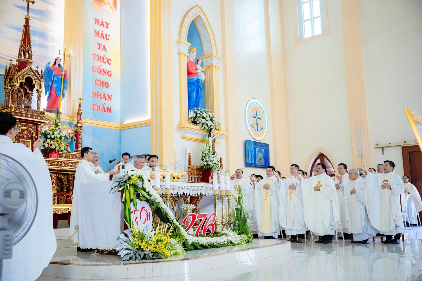 Thánh lễ tạ ơn và công bố thành lập Giáo xứ Hậu Hòa